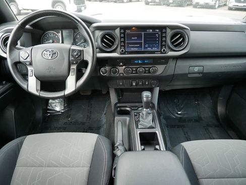 Used 2021 Toyota Tacoma TRD Off-Road AWD/4WD image 14