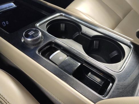 Used 2022 Lincoln Corsair FWD image 26