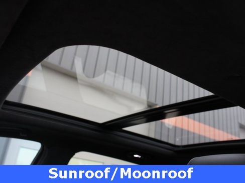 Used 2017 Cadillac XT5 Platinum image 5