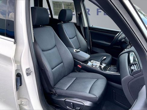 Used 2017 BMW X3 xDrive28i image 29