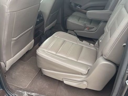Used 2020 GMC Yukon XL Denali image 4