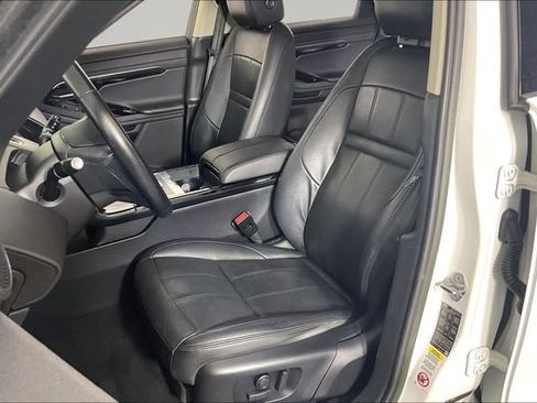 Used 2023 Land Rover Range Rover Evoque S AWD/4WD image 19
