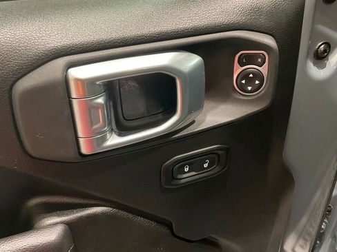 Used 2025 Jeep Wrangler Unlimited Sport S 4xe w/ Convenience Group AWD/4WD image 7