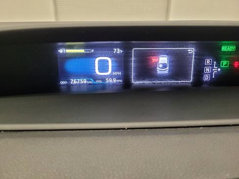 Used 2017 Toyota Prius Prime Plus w/ Carpet Mat Package FWD image 23