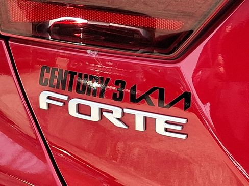 Used 2023 Kia Forte LXS image 30