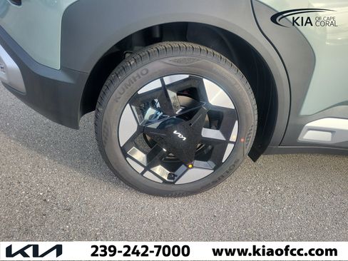 New 2027 Kia Seltos S FWD image 9