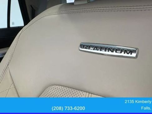 Used 2018 Ford Expedition Max Platinum AWD/4WD image 22