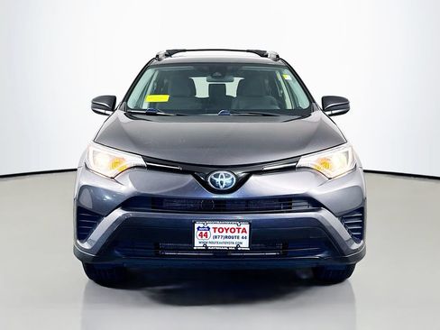 Used 2017 Toyota RAV4 LE w/ Carpet Mat Package AWD/4WD image 11