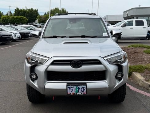 Used 2021 Toyota 4Runner TRD Off-Road Premium w/ Moonroof Package AWD/4WD image 3