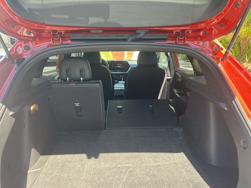 Used 2024 Chevrolet Trax RS w/ Sunroof Package image 17