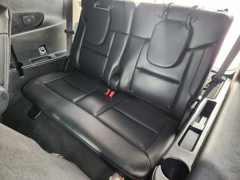 Used 2025 Ford Explorer ST-Line w/ Premium Package RWD image 31