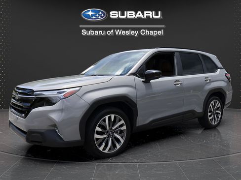 Certified 2025 Subaru Forester Touring AWD/4WD image 3