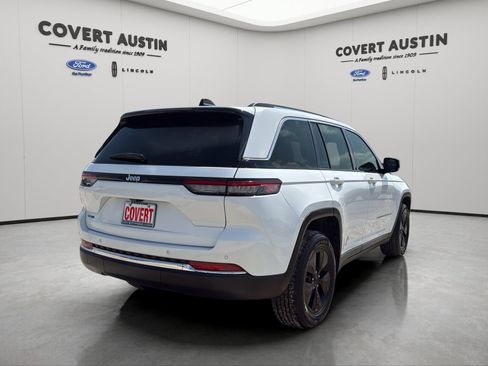 Used 2022 Jeep Grand Cherokee Limited 4xe AWD/4WD image 5