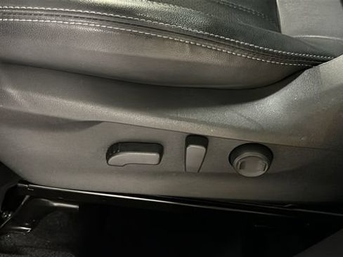 Certified 2023 Subaru Forester Limited AWD/4WD image 11