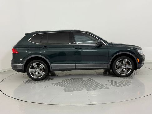 Used 2018 Volkswagen Tiguan SEL Premium image 8