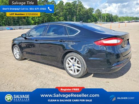 Used 2016 Ford Fusion SE w/ Equipment Group 202A FWD image 3