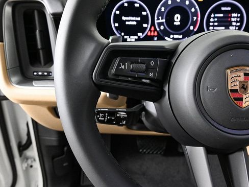 Certified 2026 Porsche Cayenne Coupe AWD/4WD image 10