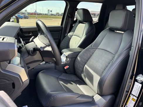 Used 2024 Toyota Tacoma TRD Off-Road w/ TRD Off Road Premium Package image 8