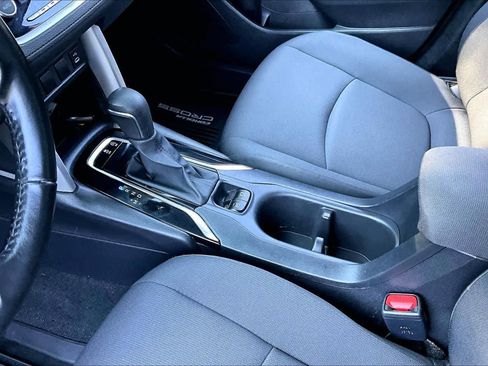 Certified 2023 Toyota Corolla Cross LE w/ Moonroof Package AWD/4WD image 18