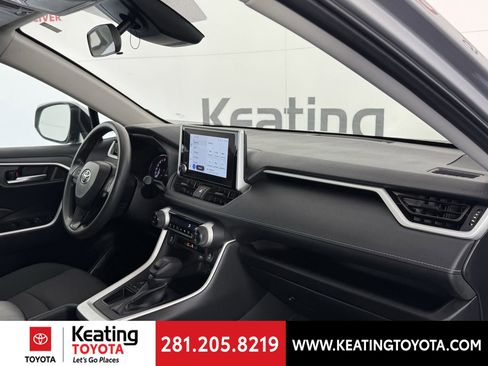 Used 2025 Toyota RAV4 XLE image 23
