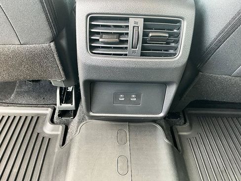 Certified 2026 Nissan Rogue SV w/ Cold Weather Package FWD image 23