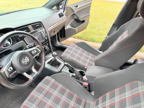 Used 2016 Volkswagen GTI S image 16