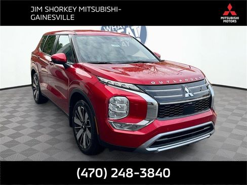 New 2025 Mitsubishi Outlander SE image 1