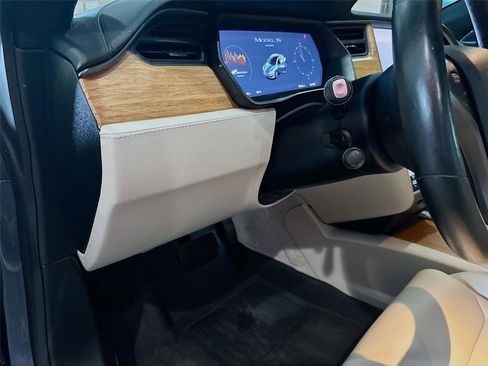 Used 2019 Tesla Model S Long Range AWD/4WD image 7