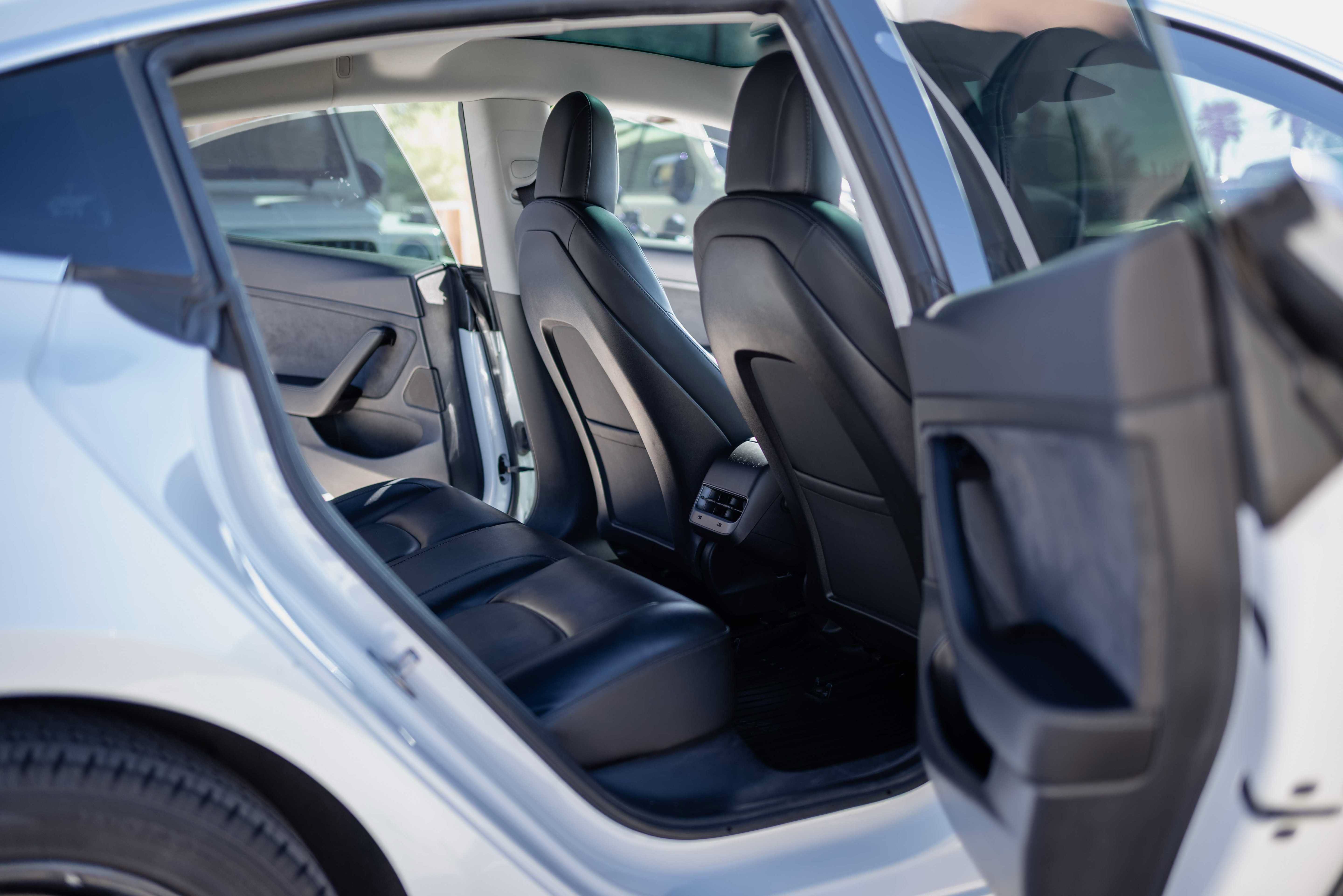 Used 2020 Tesla Model 3 Standard Range Plus RWD image 11