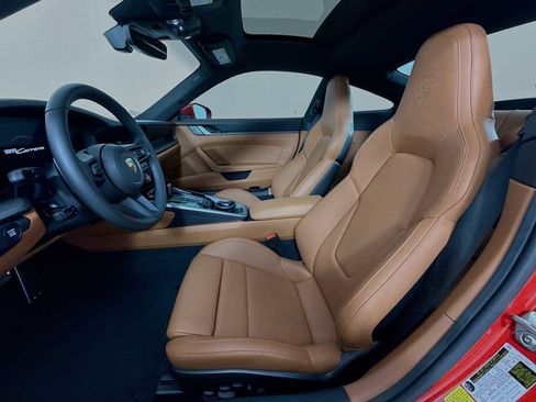Certified 2025 Porsche 911 Carrera image 5