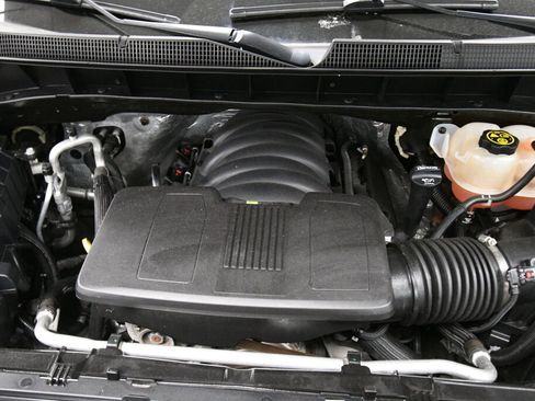 Used 2021 Chevrolet Silverado 1500 Custom Trail Boss AWD/4WD image 32