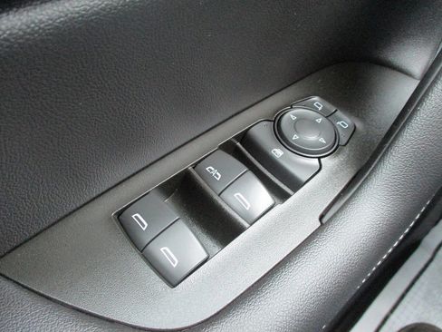 Used 2023 Chevrolet Blazer LT image 22