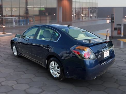 Used 2010 Nissan Altima Hybrid Sedan w/ Convenience Pkg FWD image 9