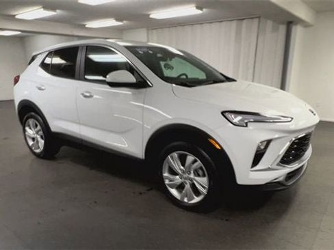 Certified 2025 Buick Encore GX Preferred image 2