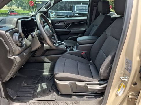 Used 2024 Chevrolet Colorado W/T w/ Safety Package RWD image 17