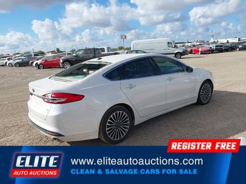 Used 2018 Ford Fusion SE w/ Fusion SE Technology Package image 8
