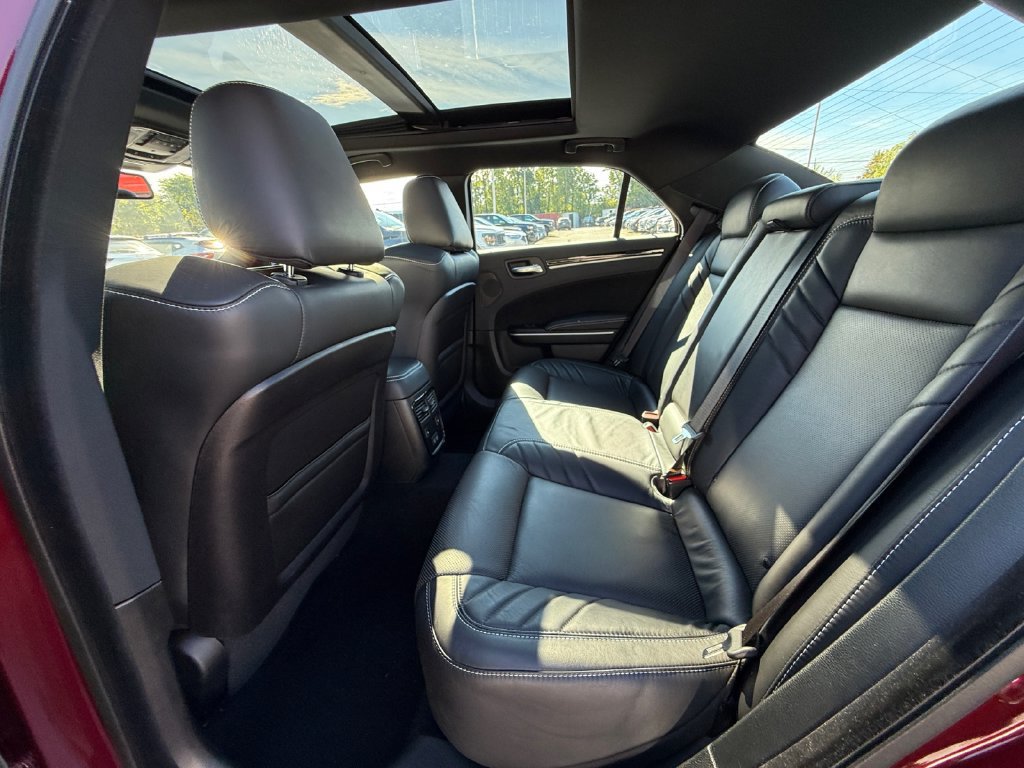 Used 2023 Chrysler 300 C RWD image 25