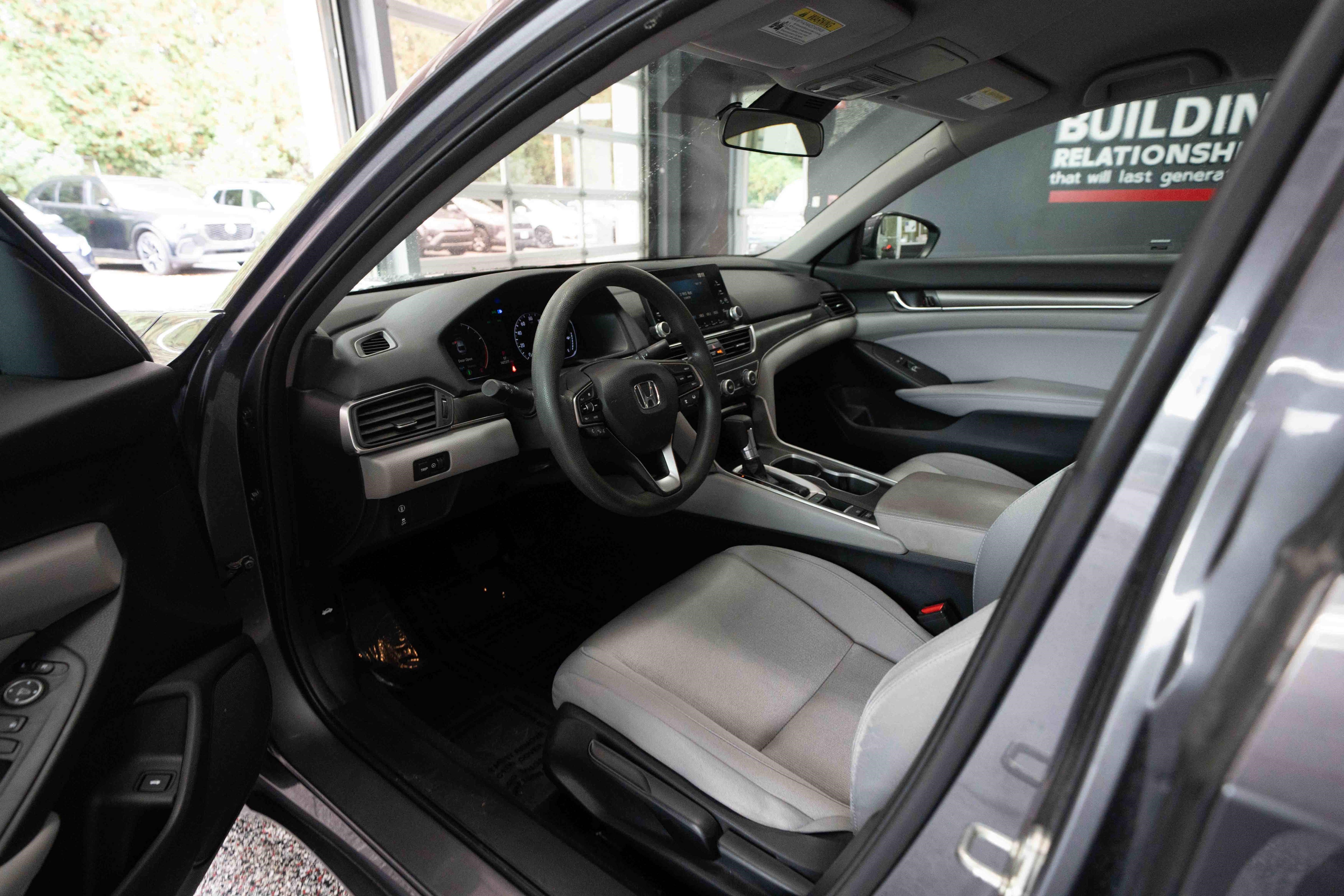 Used 2018 Honda Accord LX image 8