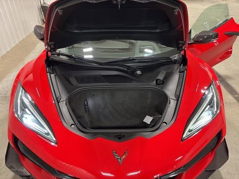 Used 2023 Chevrolet Corvette Z06 w/ Z07 Performance Package RWD image 13