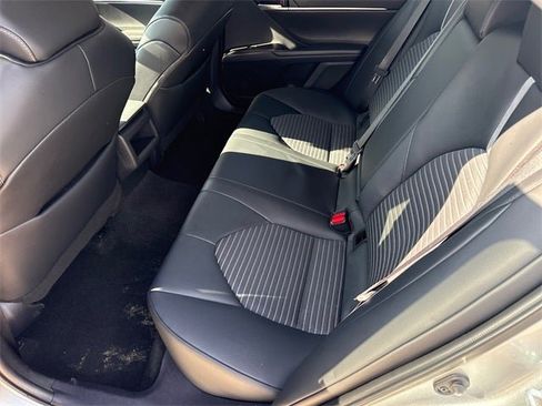 Used 2023 Toyota Camry SE image 16