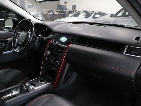 Used 2018 Land Rover Discovery Sport HSE image 24