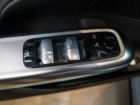 New 2026 Mercedes-Benz E 350 4MATIC Sedan image 14