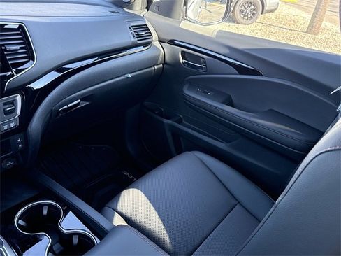 New 2026 Honda Ridgeline Black Edition image 18