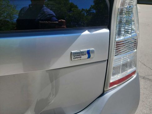Used 2011 Toyota Prius Three FWD image 6
