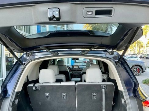 Certified 2023 Honda Pilot Touring image 13