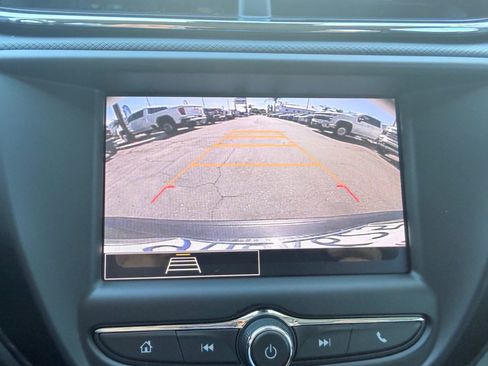 Used 2023 Chevrolet TrailBlazer LS FWD image 37