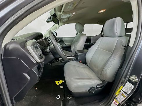 Used 2019 Toyota Tacoma SR5 image 20