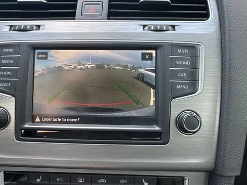 Used 2017 Volkswagen Golf Wolfsburg Edition FWD image 10