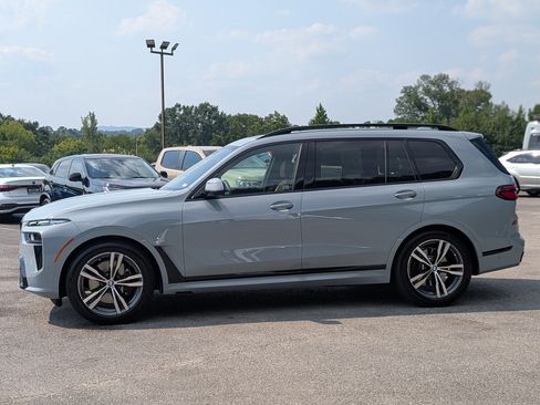 Used 2027 BMW X7 xDrive40i w/ M Sport Package AWD/4WD image 6