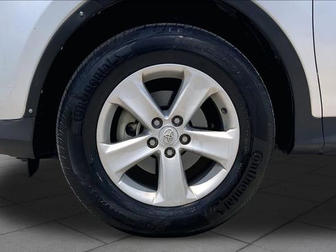 Used 2013 Toyota RAV4 XLE FWD image 11